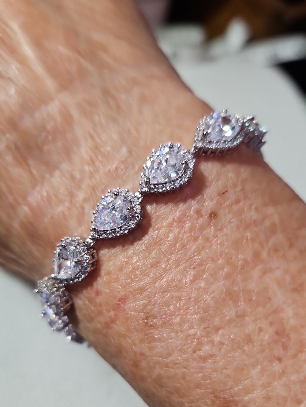 Pear-Shaped Clear Crystal Tennis Bracelet - Silver Tone